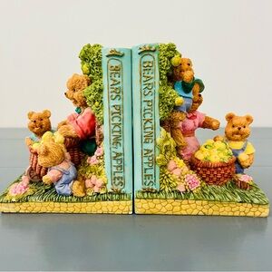 MANN Bears Picking Apples Bookends Resin Bear Family Mama Papa Babies Multicolor